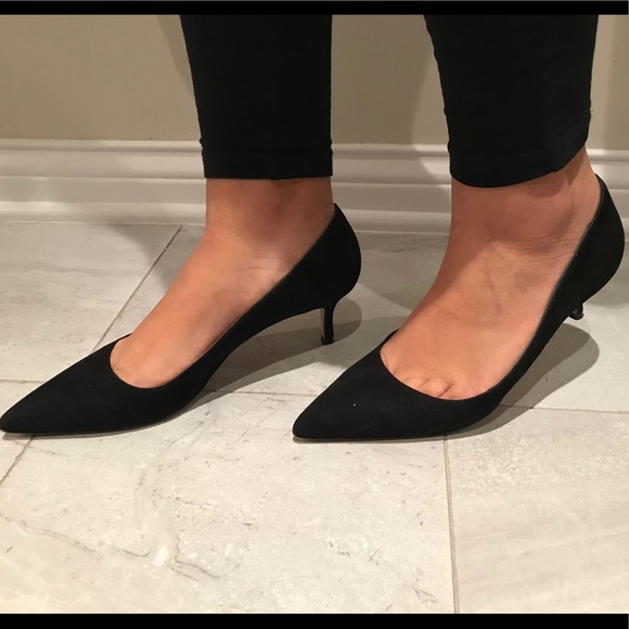 SOLD!! Manolo Blahnik BB Pumps Suede - Picture 8 of 8